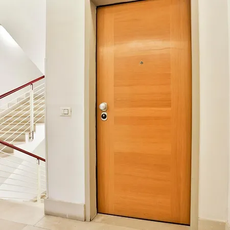 Sebeto Apartments With Parking & Netfilx Naples Exterior photo