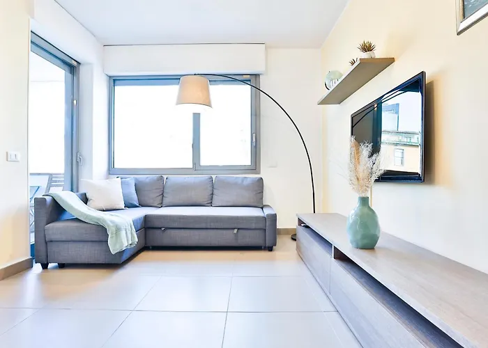 Sebeto Apartments With Parking & Netfilx