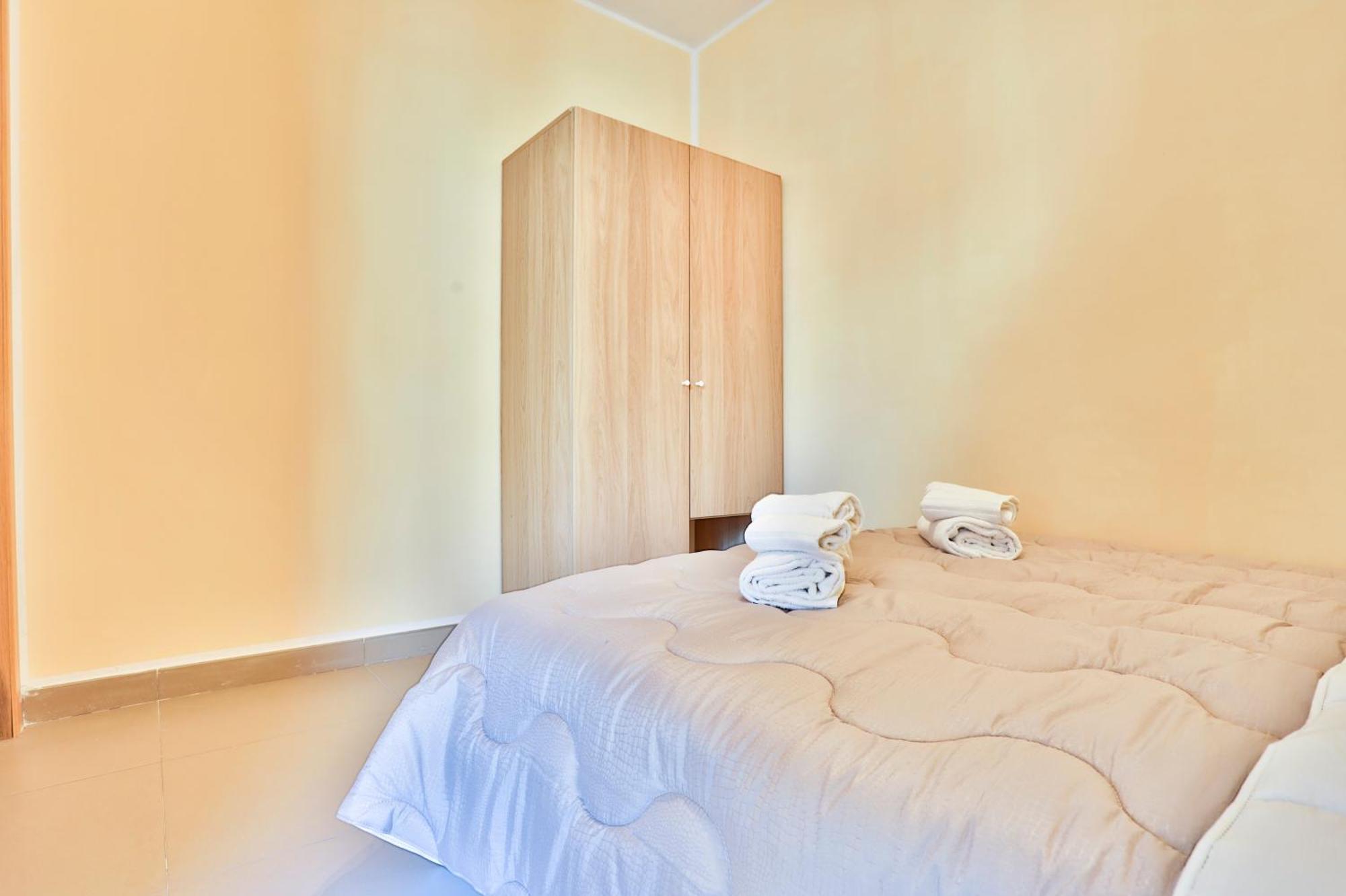 Sebeto With Parking & Netfilx Appartement Naples